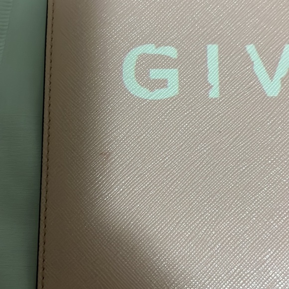 Givenchy large pouch - Picture 3 of 6